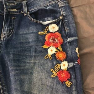 Floral embroidered jeans